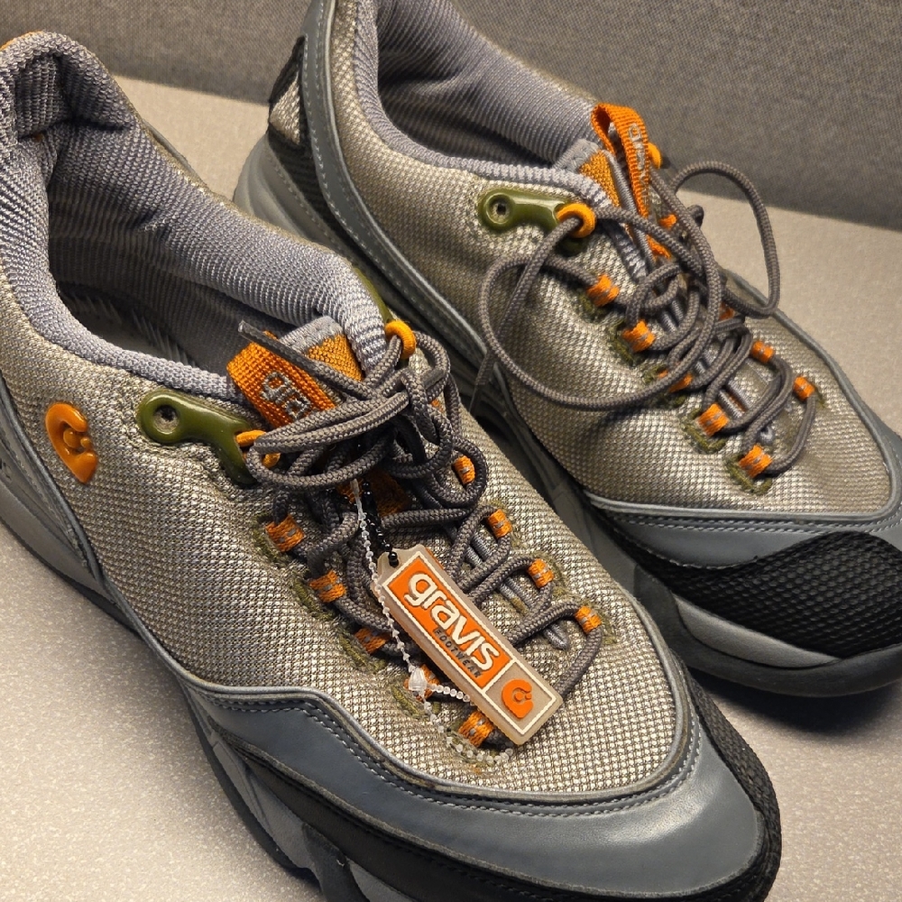 New-Gravis Men's Athletic Sneakers - Gray and Orange
